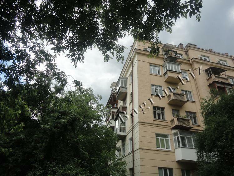 Киев, Обсерваторная ул., 8