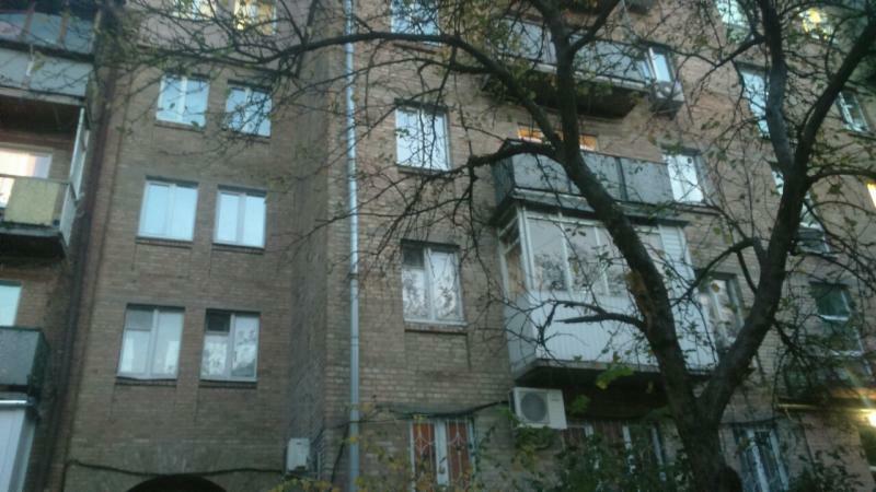 Київ, Олент Теліги вул., 21