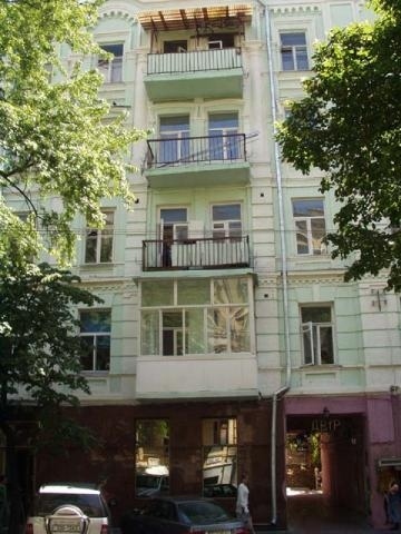 Киев, Олеся Гончара ул., 77