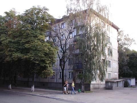 Продажа 2-комнатной квартиры 47 м², Николая Василенко ул., 8