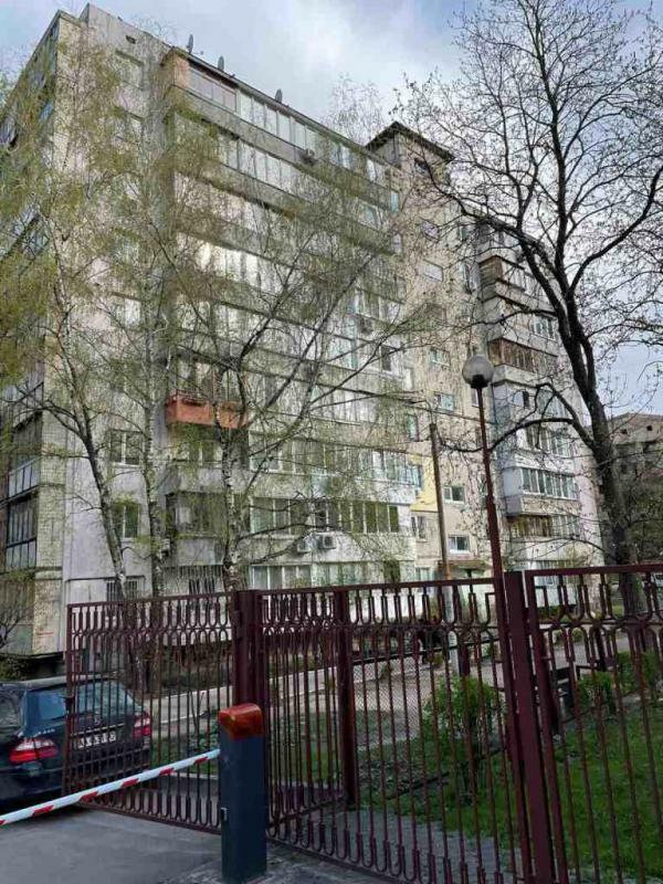 Киев, Николая Мурашко ул., 4