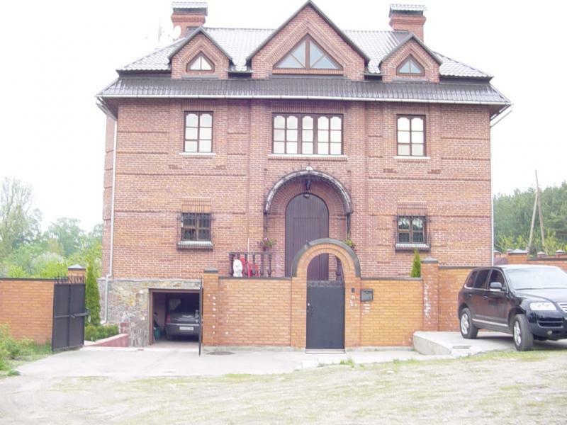 Киевская обл., Васильковский район, г. Васильков, Тракторный пер., 8А