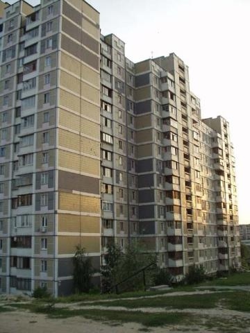 Киев, Ирпенская ул., 63А