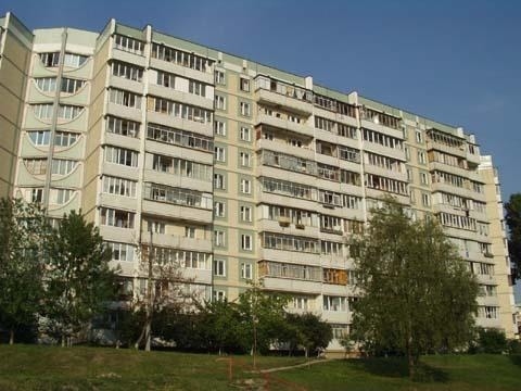 Киев, Ирпенская ул., 74