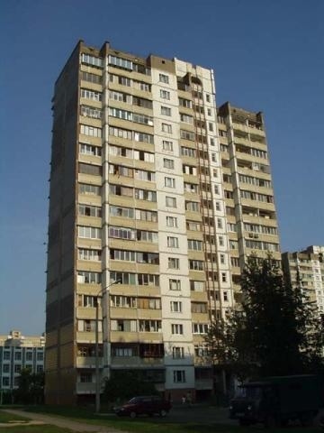 Киев, Ирпенская ул., 72