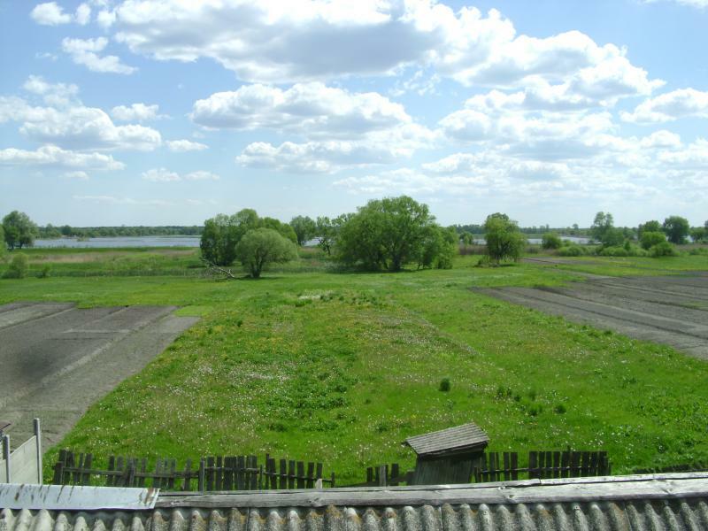 Киевская обл., Иванковский район, с. Сукачи, Ленина ул., 42