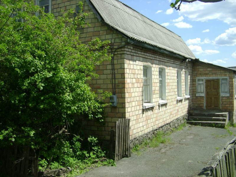 Киевская обл., Иванковский район, с. Сукачи, Ленина ул., 42