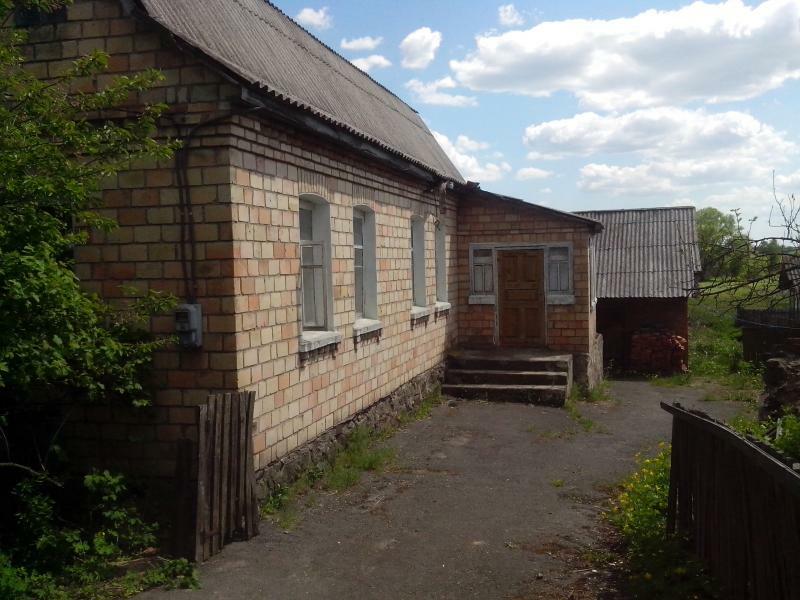 Киевская обл., Иванковский район, с. Сукачи, Ленина ул., 42