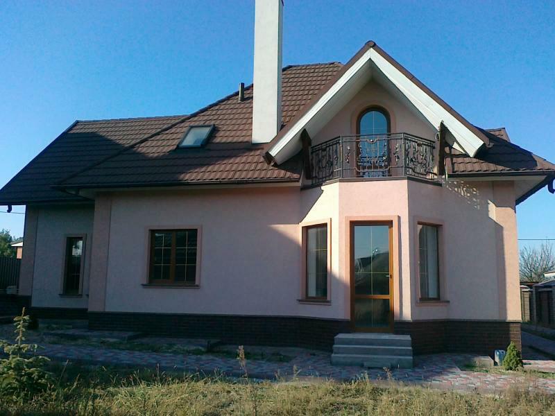 Киевская обл., Васильковский район, с. Дзвонковое, Школьная ул., 11