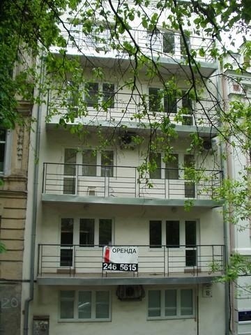 Київ, Івана Франка вул., 18А
