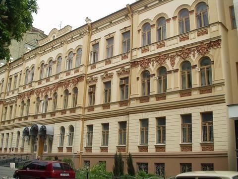 Киев, Ивана Франко ул., 19