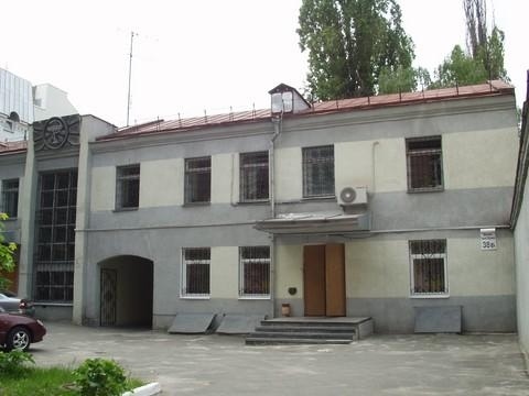 Киев, Ивана Франко ул., 38Б