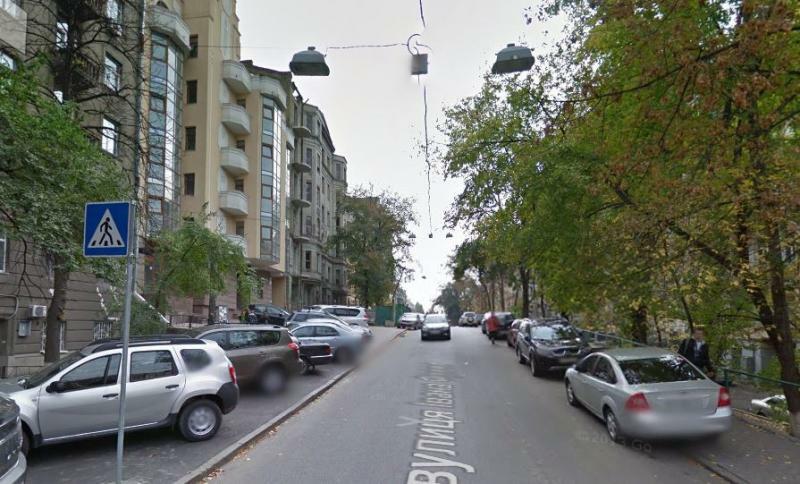 Київ, Івана Франка вул., 9