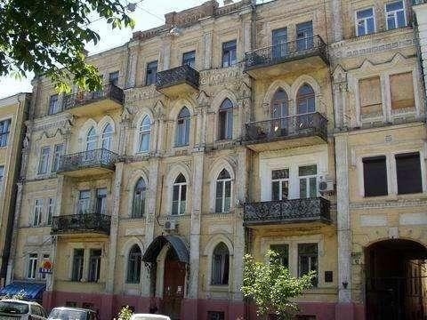 Київ, Івана Франка вул., 42