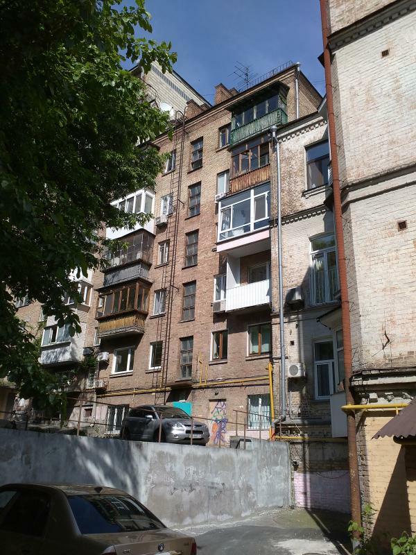 Киев, Ивана Франко ул., 8А