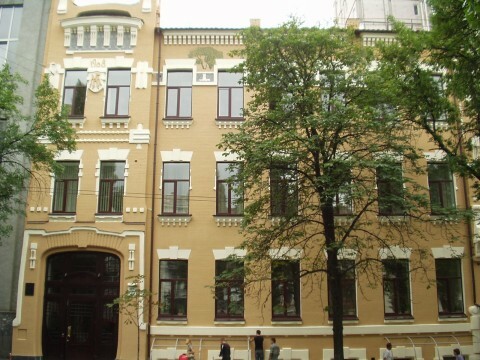 Київ, Тараса Шевченка бул., 23