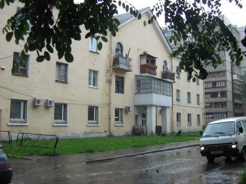Київ, Стрийська вул., 3
