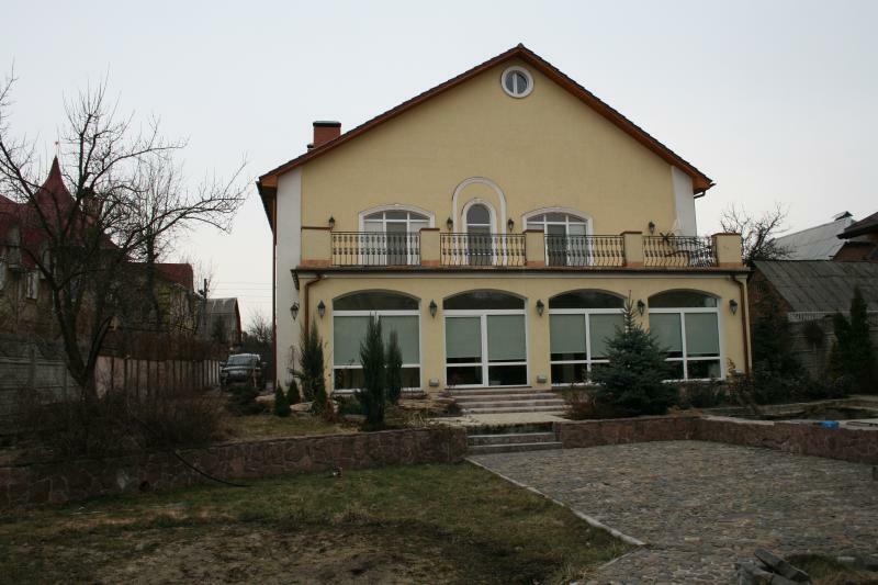 Киев, Толбухина ул., 33