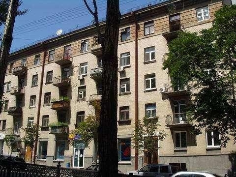 Київ, Тараса Шевченка бул., 10