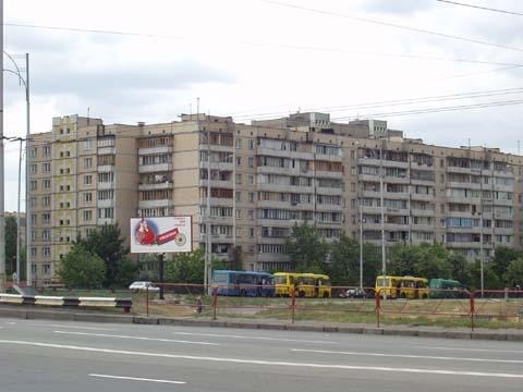 Київ, Теодора Драйзера вул., 10