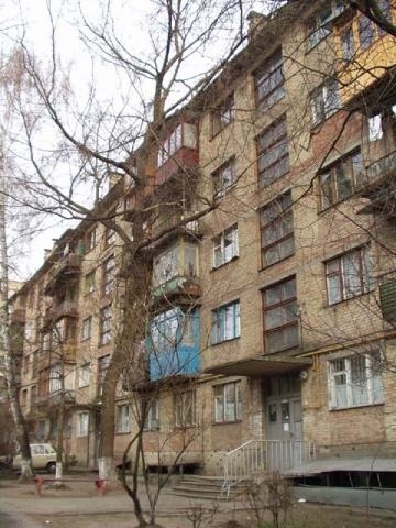 Киев, Соломенская ул., 18А