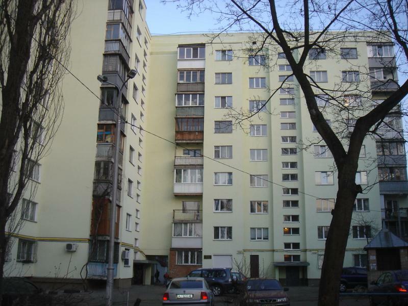 Київ, Солом'янська вул., 4/2