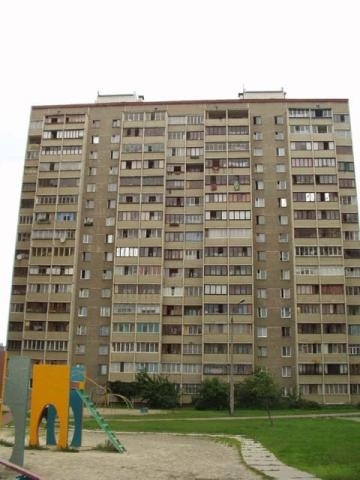 Київ, Степана Олійника вул., 15