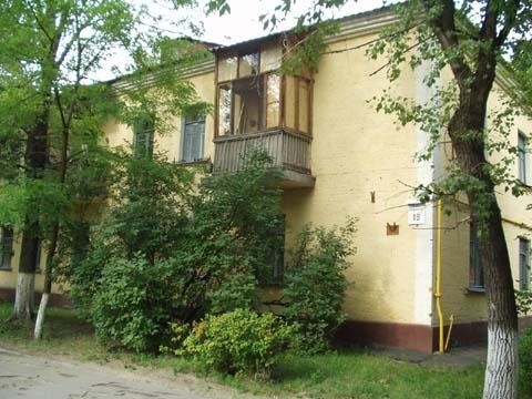 Київ, Сімферопольська вул., 19