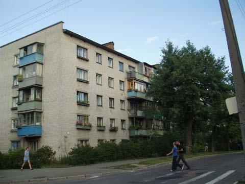 Киев, Симферопольская ул., 11