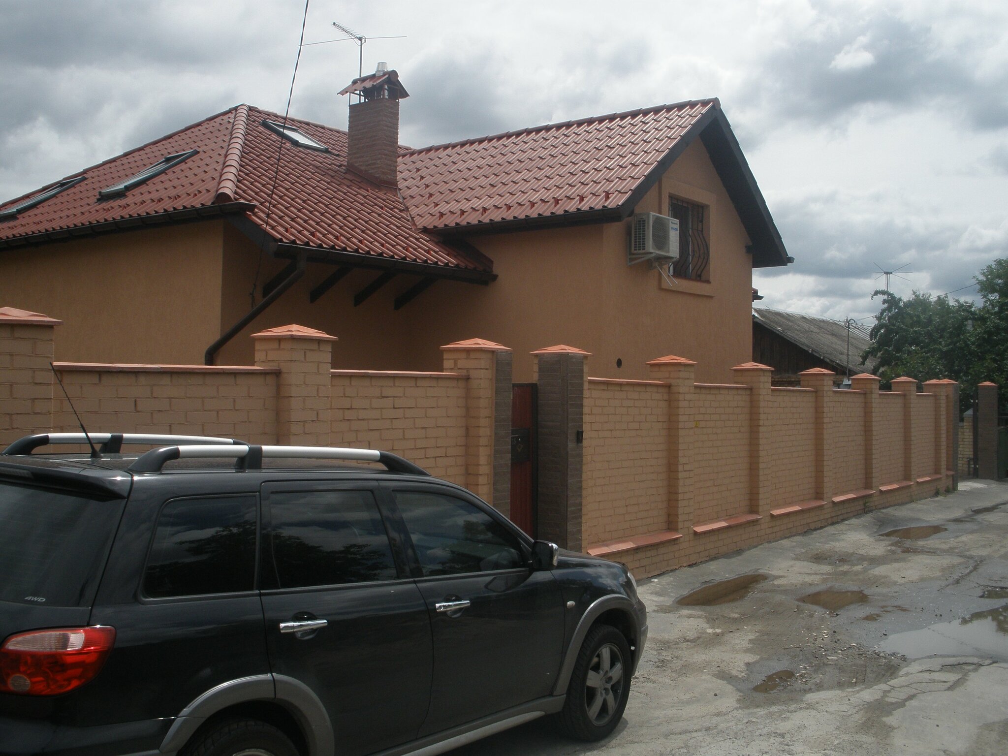 Киев, Николая Лукаша ул., 15