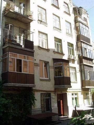 Киев, Шота Руставели ул., 27Б