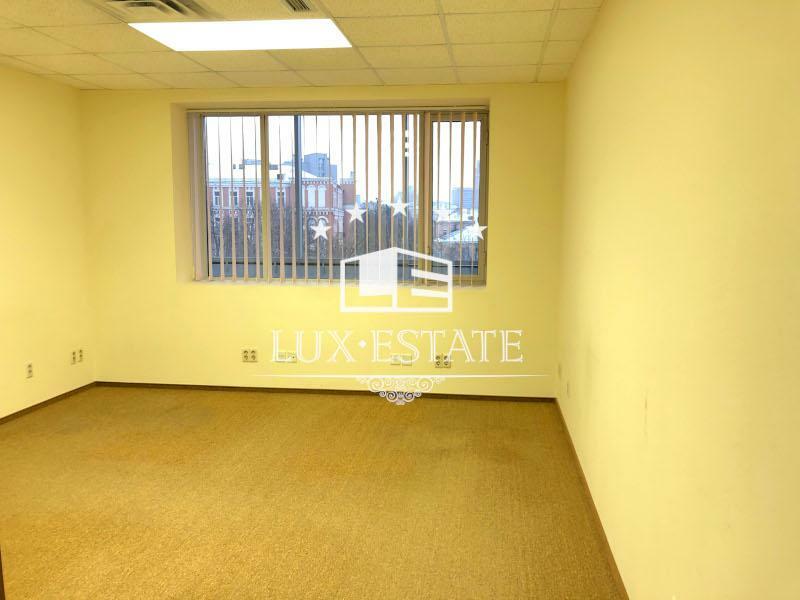 Оренда офісу 100 м², Шовковична вул., 42/44