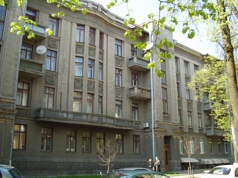 Киев, Шелковичная ул., 10