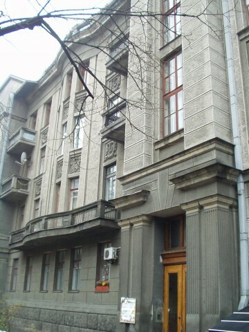 Киев, Шелковичная ул., 10