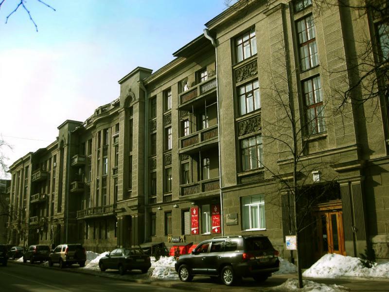 Киев, Шелковичная ул., 10