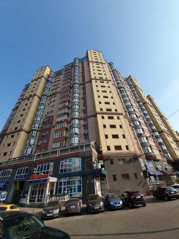 Продажа 2-комнатной квартиры 73 м², Вячеслава Черновола ул., 25