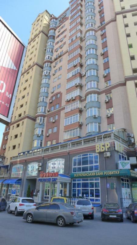 Аренда 3-комнатной квартиры 130 м², Вячеслава Черновола ул., 25