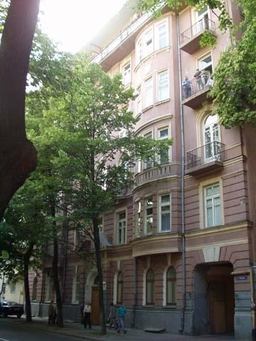 Київ, Шовковична вул., 16А