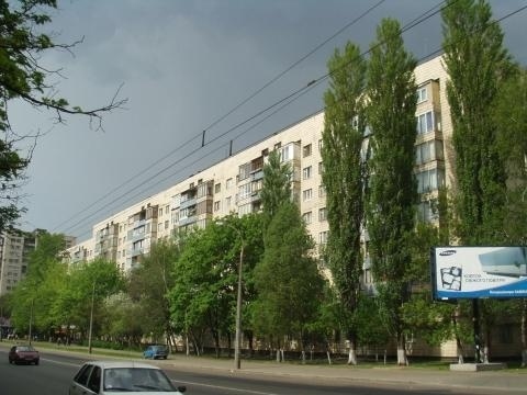 Киев, Чоколовский бул., 18