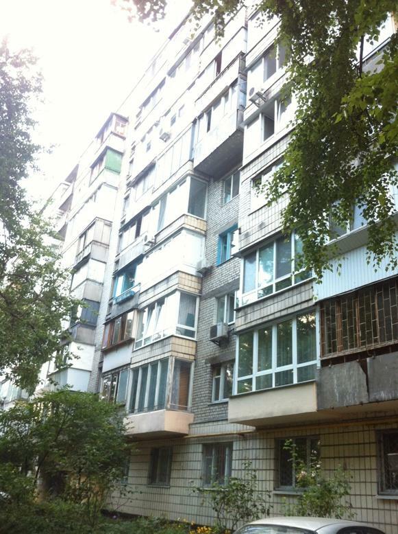 Киев, Чоколовский бул., 18