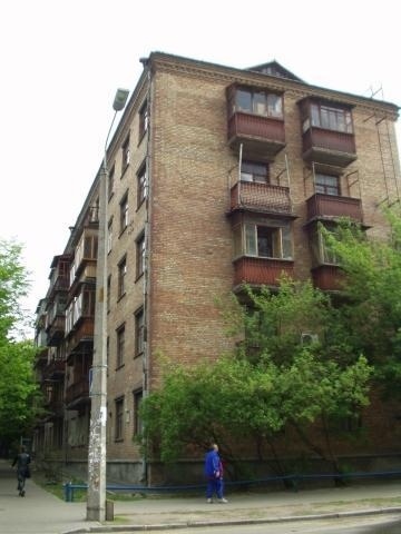 Киев, Чоколовский бул., 9/13