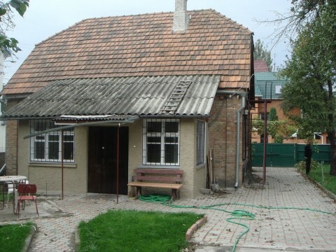 Киев, Черняховского ул., 18