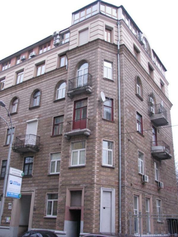 Аренда 4-комнатной квартиры 110 м², Шелковичная ул., 23