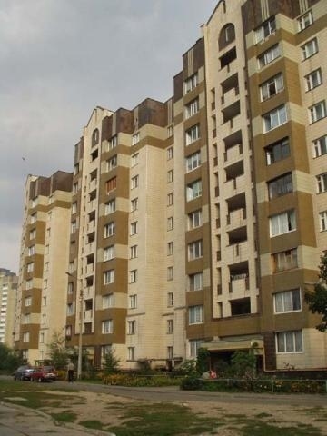 Київ, Симиренка вул., 25А