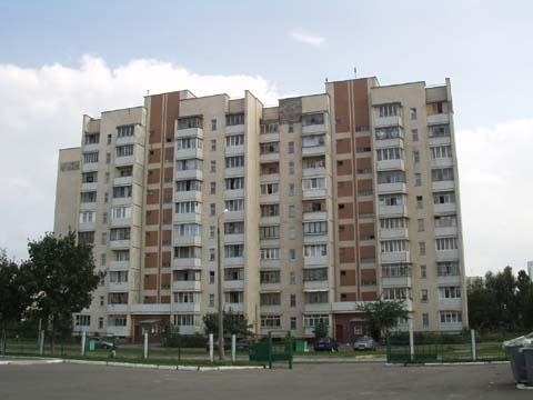 Киев, Ревуцкого ул., 17Б