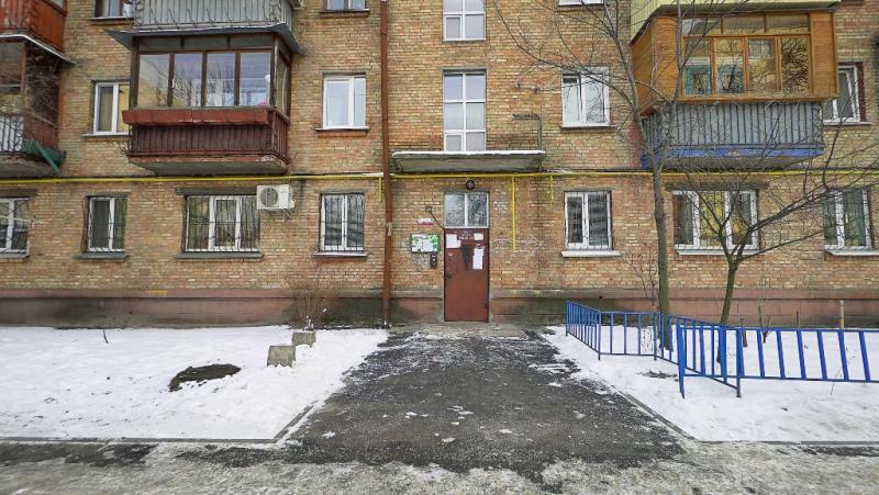 Київ, Юрія Литвинського вул., 35