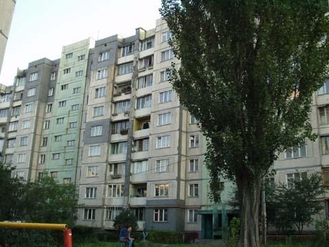 Киев, Ярослава Ивашкевича ул., 5