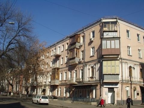 Киев, Ярославская ул., 33
