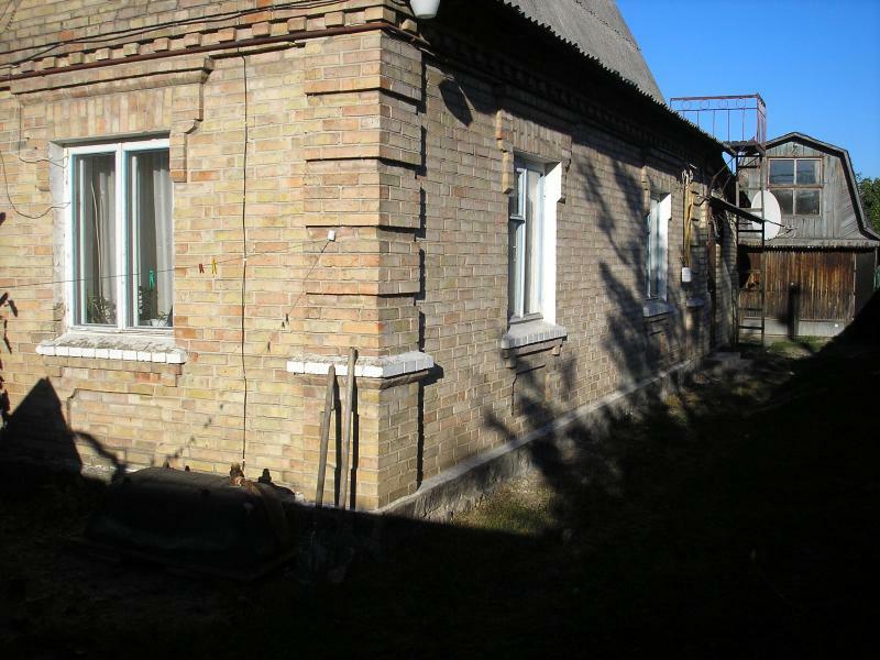 Київська обл., Бородянський район, смт Клавдієво-Тарасове, Ивана Франко вул., 22