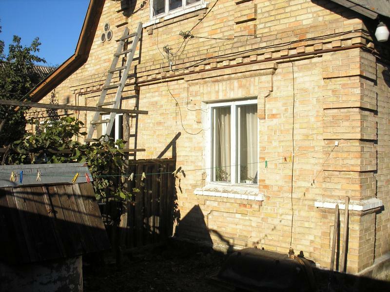 Київська обл., Бородянський район, смт Клавдієво-Тарасове, Ивана Франко вул., 22